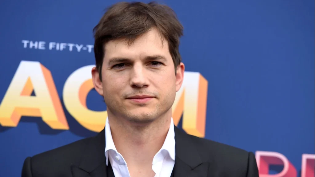 Ashton Kutcher - diplomele vedetelor- Gloe