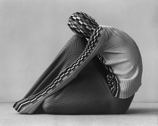 În 2017, expoziția Disobedient Bodies, curatoriată de Anderson la The Hepworth Wakefield, a transformat aceste preocupări într-un proiect public.