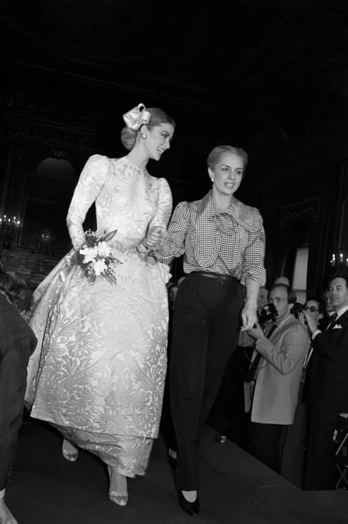 Prima colecție a urcat pe podium în 1981, la Metropolitan Club din New York.